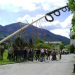 Maibaum aufstellen